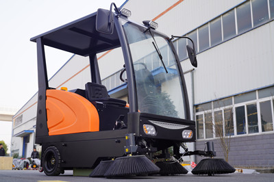 榮事達掃地車 榮事達掃地車.jpg